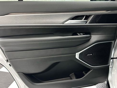 New 2026 Jeep Grand Wagoneer 4WD image 13