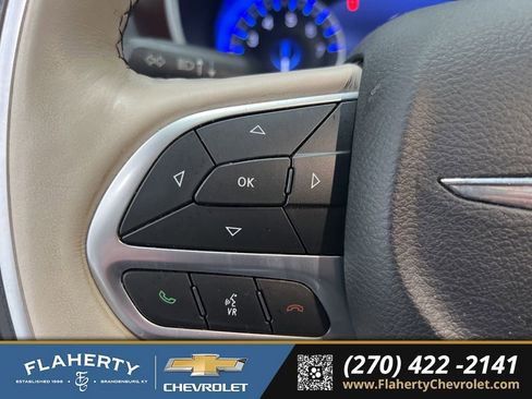 Used 2020 Chrysler Pacifica Limited w/ Tire & Wheel Group image 20