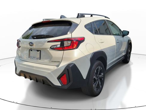 Used 2024 Subaru Crosstrek 2.0i Premium AWD/4WD image 6