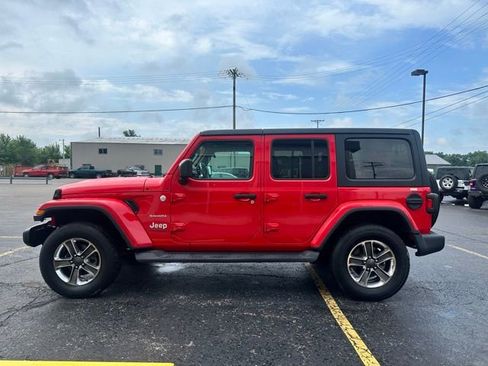 Used 2020 Jeep Wrangler Unlimited Sahara AWD/4WD image 4