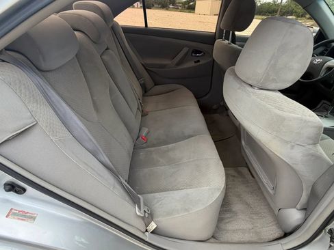 Used 2007 Toyota Camry LE FWD image 18