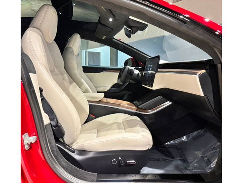 Used 2024 Tesla Model S image 21