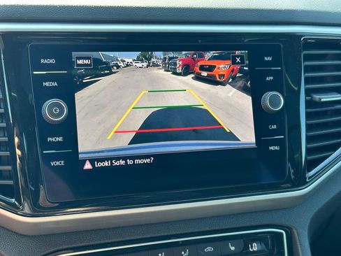 Used 2020 Volkswagen Atlas Cross Sport SEL image 36