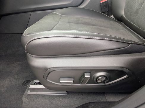 New 2025 Jeep Grand Cherokee L Altitude image 16