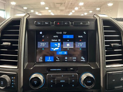 Used 2018 Ford F150 Raptor w/ Equipment Group 802A Luxury image 29