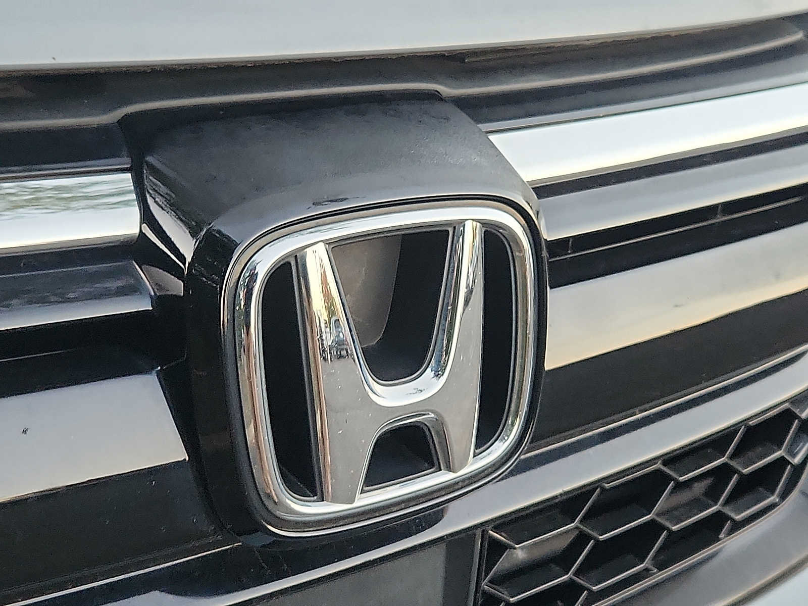 Used 2021 Honda CR-V EX-L image 3
