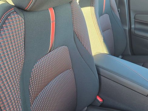 New 2026 Nissan Sentra SR w/ Floor Mat Package FWD image 6