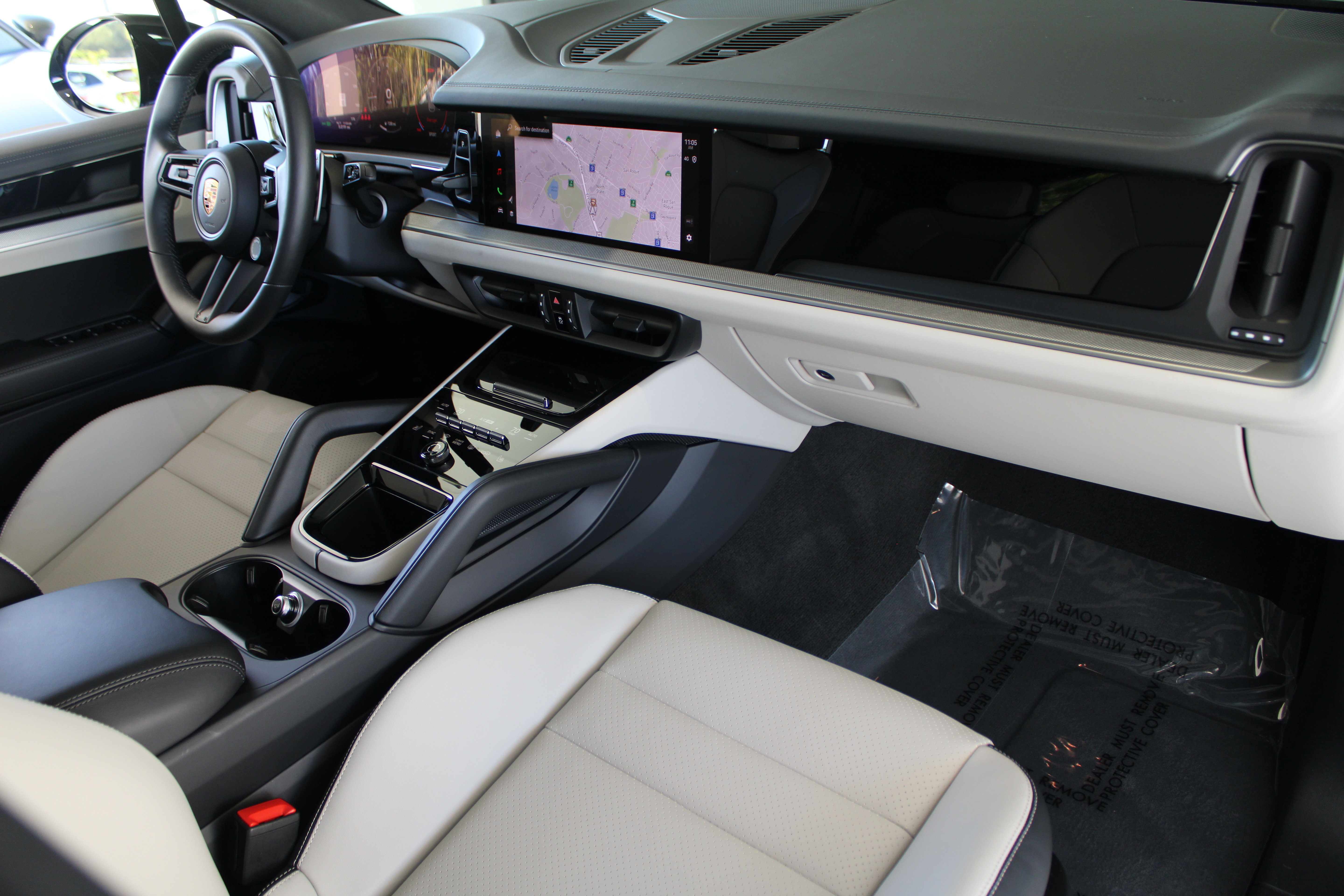 Certified 2026 Porsche Cayenne AWD/4WD image 28