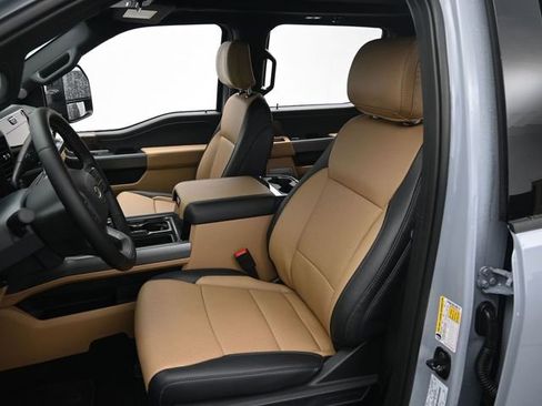 New 2026 Ford F250 Lariat w/ Black Appearance Package image 12