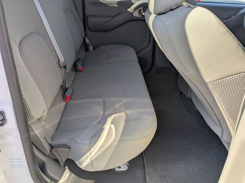 Used 2019 Nissan Frontier SV image 29