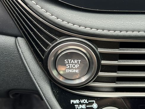 Used 2021 Lexus LS 500 F Sport w/ Accessory Package (Z2) image 21