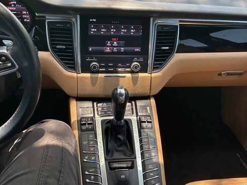 Used 2018 Porsche Macan S AWD/4WD image 28