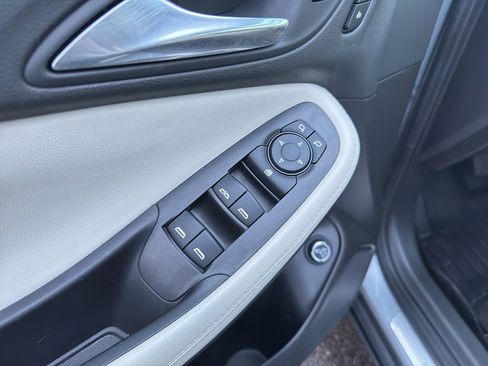 Used 2023 Buick Encore GX Essence w/ Experience Buick Package image 11