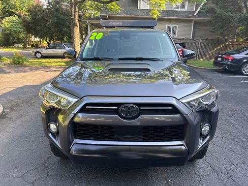 Used 2020 Toyota 4Runner Venture w/ Moonroof Package AWD/4WD image 10