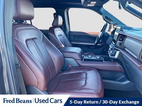 Used 2022 Ford Expedition Limited image 33