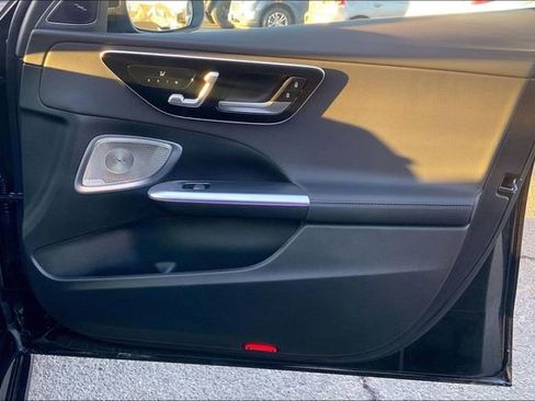 Used 2025 Mercedes-Benz C 300 4MATIC Sedan image 19