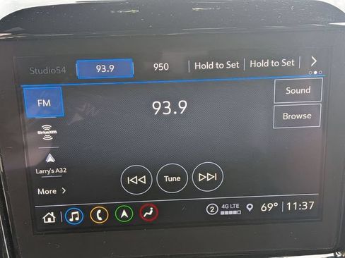Used 2023 Chevrolet Traverse RS w/ LPO, Floor Liner Package FWD image 23