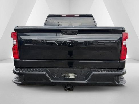 Used 2023 Chevrolet Silverado 1500 Custom image 6