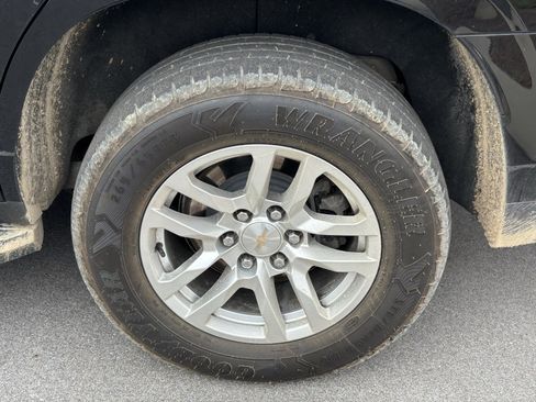 Used 2022 Chevrolet Tahoe LS image 3