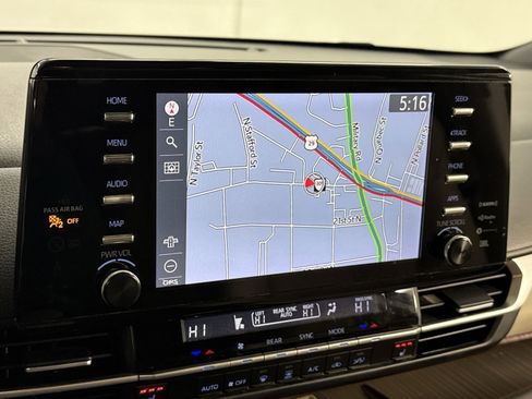 Used 2022 Toyota Sienna XLE image 23