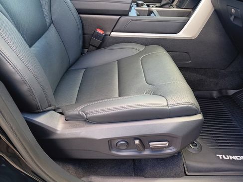 Used 2024 Toyota Tundra Limited w/ TRD Off-Road Package AWD/4WD image 15