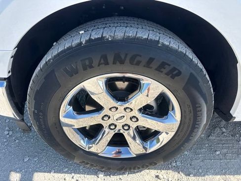 Used 2022 Ford F150 Lariat w/ Equipment Group 502A High RWD image 34