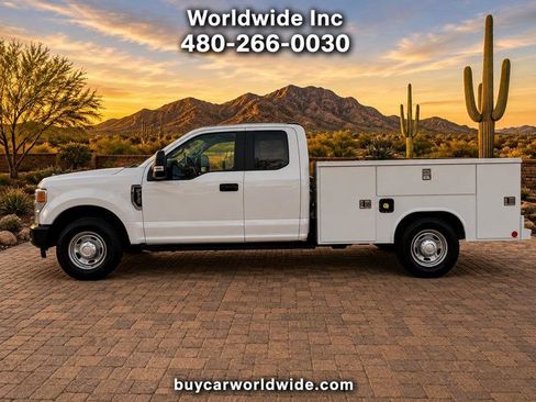 Used 2022 Ford F250 XL w/ Power Equipment Group RWD image 2