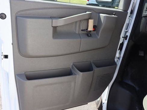 New 2025 Chevrolet Express 2500 Work Van w/ Driver Convenience Package image 21