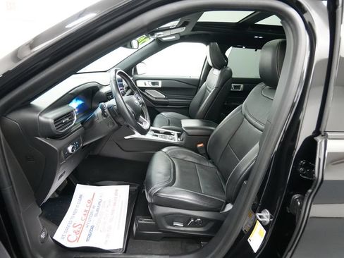 Used 2020 Ford Explorer ST w/ ST High-Performance Pack AWD/4WD image 17