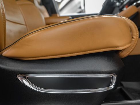 Used 2020 Lincoln Aviator Black Label Grand Touring w/ Class IV Trailer Tow Package image 32