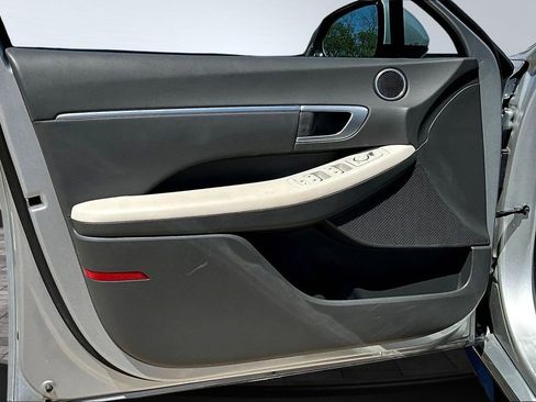 Used 2025 Hyundai Sonata SEL FWD image 20