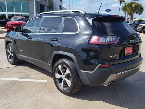 Used 2019 Jeep Cherokee Limited AWD/4WD image 6