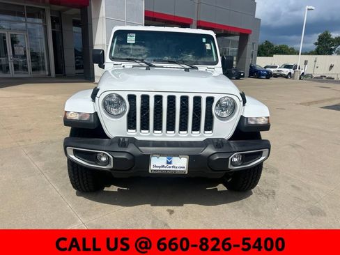 Used 2021 Jeep Gladiator Overland AWD/4WD image 3