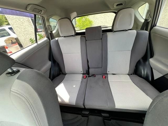 Used 2013 Toyota RAV4 XLE AWD/4WD image 20