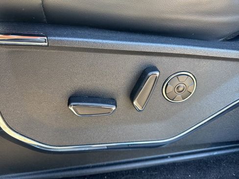 Used 2022 Ford F150 Platinum w/ Equipment Group 701A High image 16