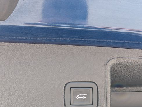 Used 2021 GMC Terrain SLT w/ Infotainment Package II FWD image 14