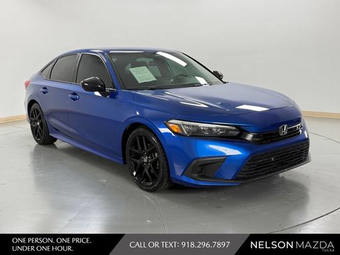 Used 2022 Honda Civic Sport image 4