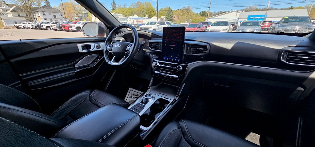 Used 2022 Ford Explorer ST w/ Equipment Group 401A AWD/4WD image 21