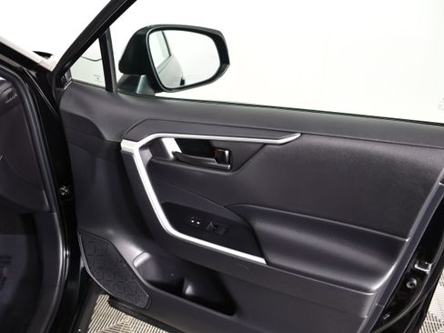 Used 2024 Toyota RAV4 LE AWD/4WD image 40
