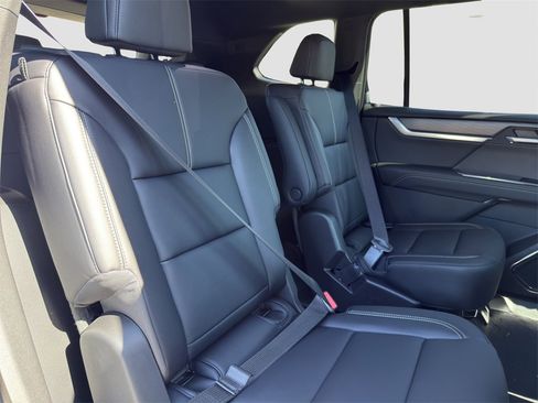 New 2026 GMC Acadia Elevation w/ Elevation Premium Package image 19