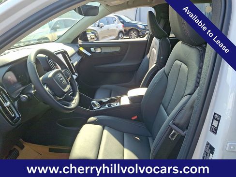 Certified 2026 Volvo XC40 B5 Plus w/ Protection Package Premier image 14