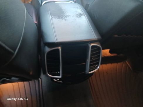 Used 2011 Porsche Cayenne AWD/4WD image 28