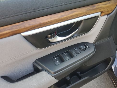 Used 2019 Honda CR-V EX image 9