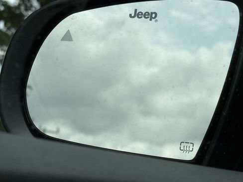 Certified 2023 Jeep Compass Limited w/ Elite Group AWD/4WD image 24
