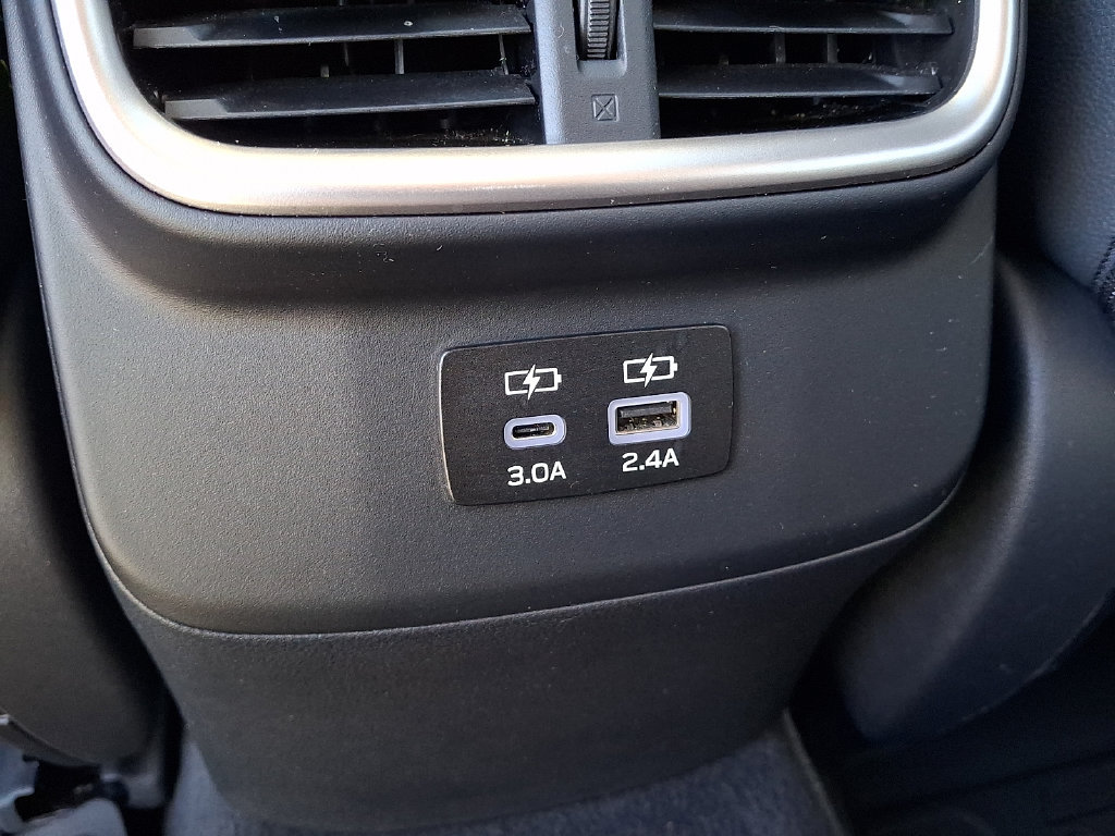Used 2024 Subaru Outback Onyx Edition AWD/4WD image 13