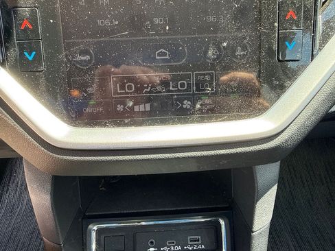 Used 2023 Subaru Ascent Premium w/ Convenience Package AWD/4WD image 23