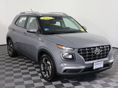 Used 2023 Hyundai Venue SEL w/ Cargo Package