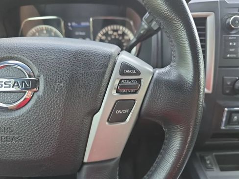 Used 2019 Nissan Titan SV w/ SV Convenience Package RWD image 22