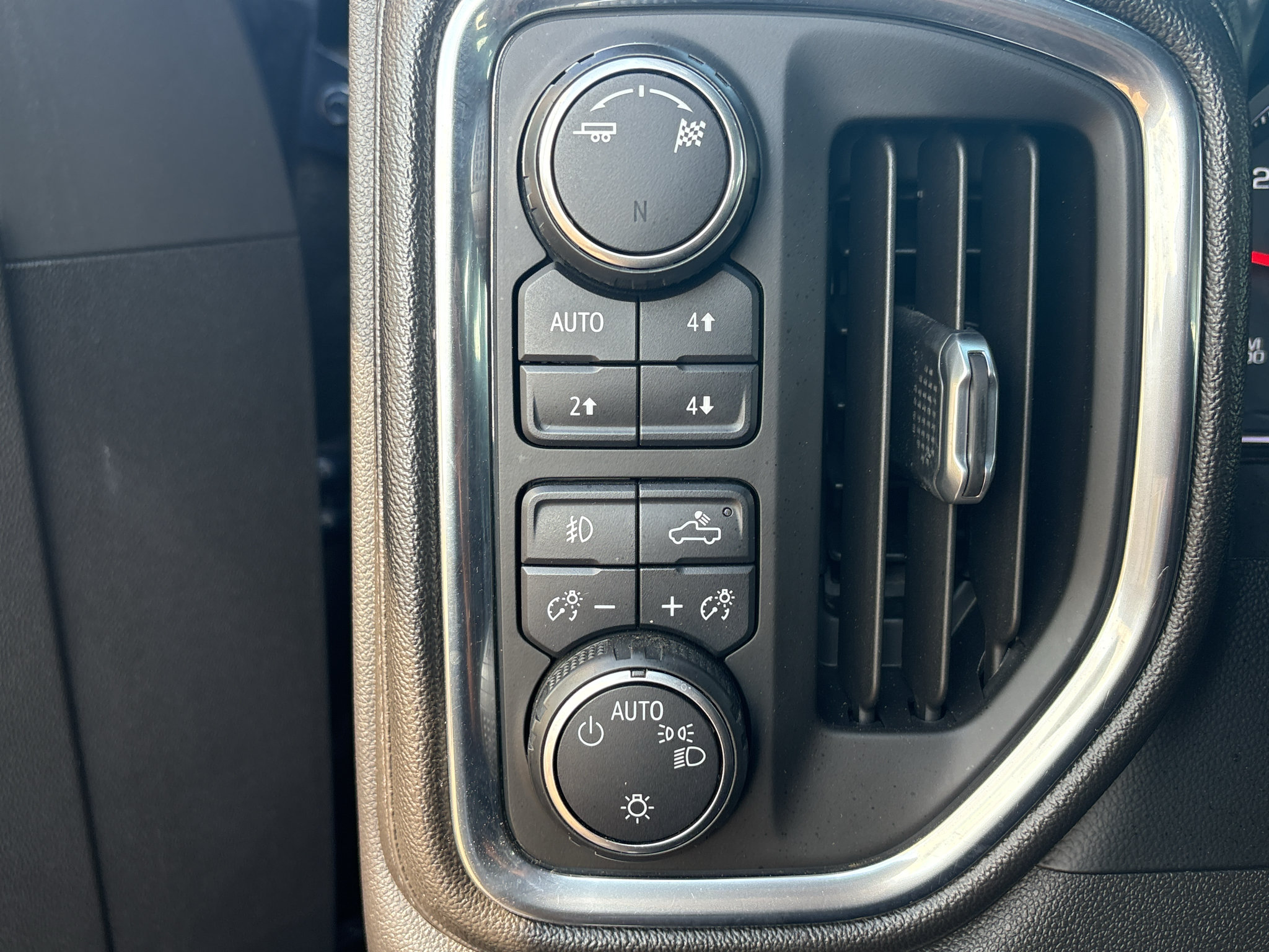 Used 2019 Chevrolet Silverado 1500 RST w/ All-Star Edition AWD/4WD image 27