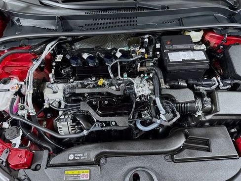 Used 2026 Toyota Corolla SE w/ SE Package FWD image 29